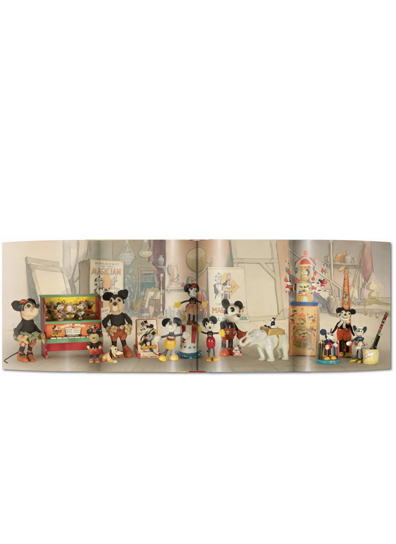 Walt Disney's Mickey Mouse. The Ultimate History by Taschen