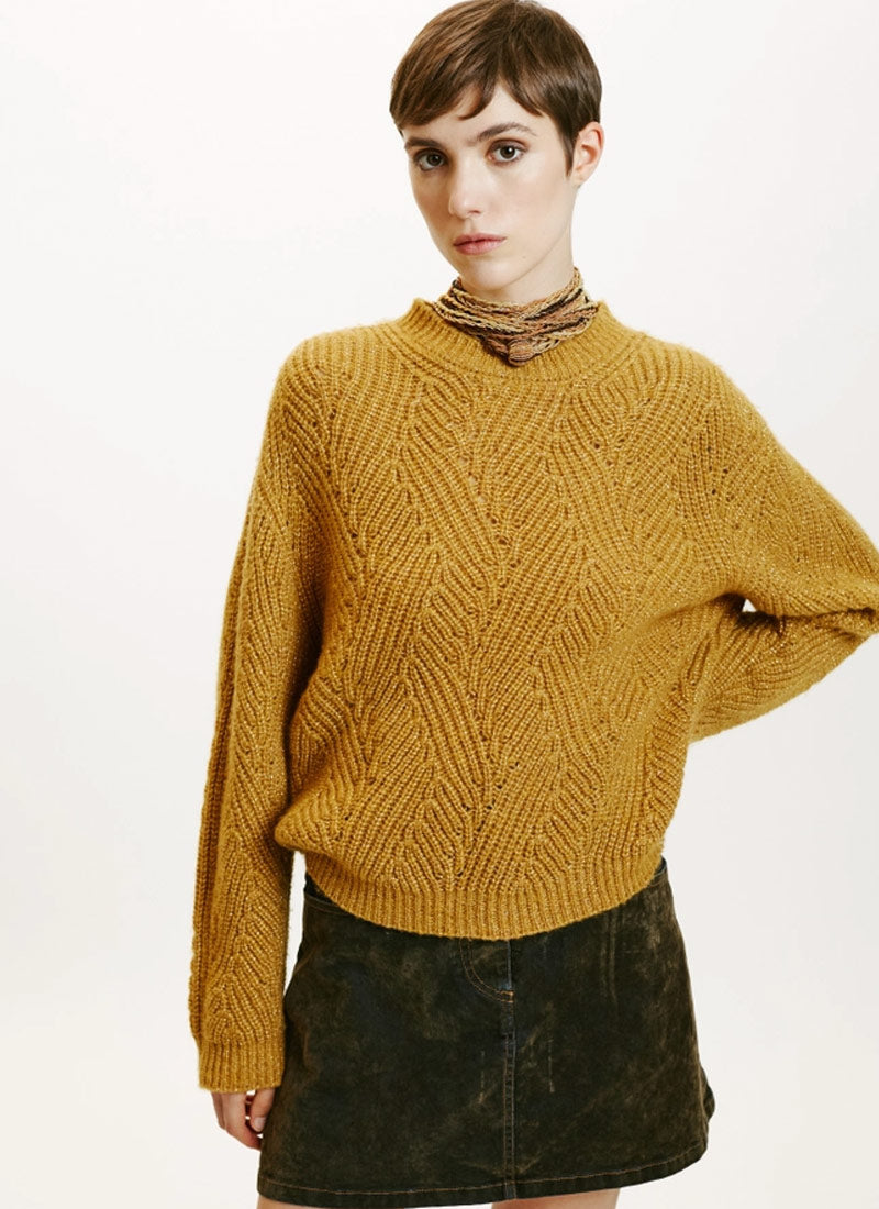 Momoni Cable Stitch Wool Crewneck Sweater