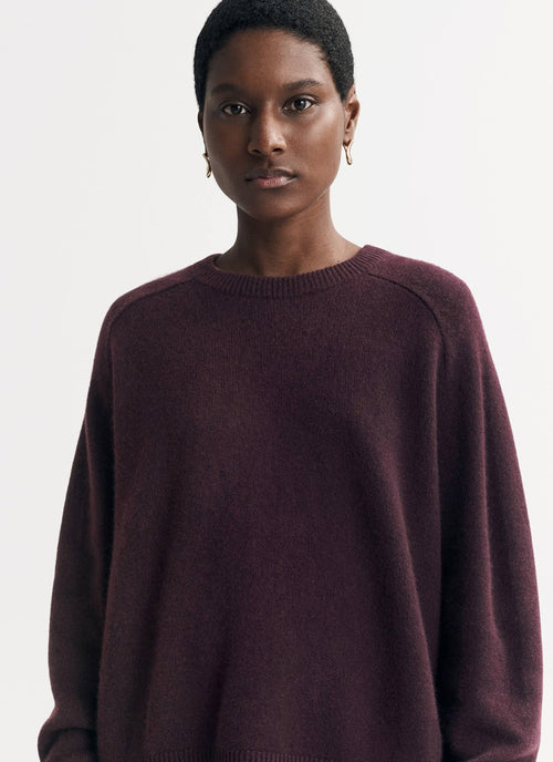 Soft Goat Boyfriend O-Neck Cashmere Sweater