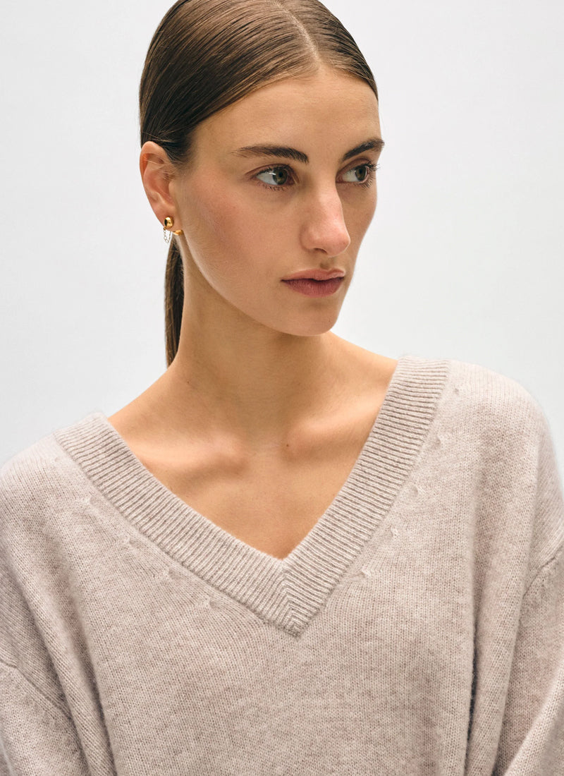 White+Warren Cashmere Side Slit V Neck